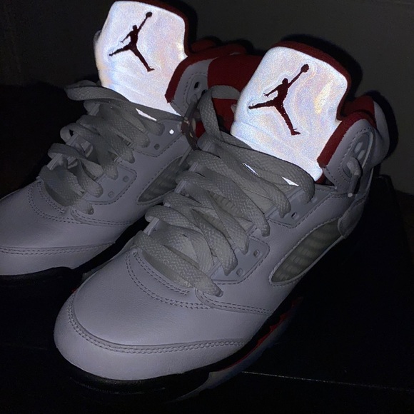 Air jordan 5 retro(GS) - Picture 3 of 3